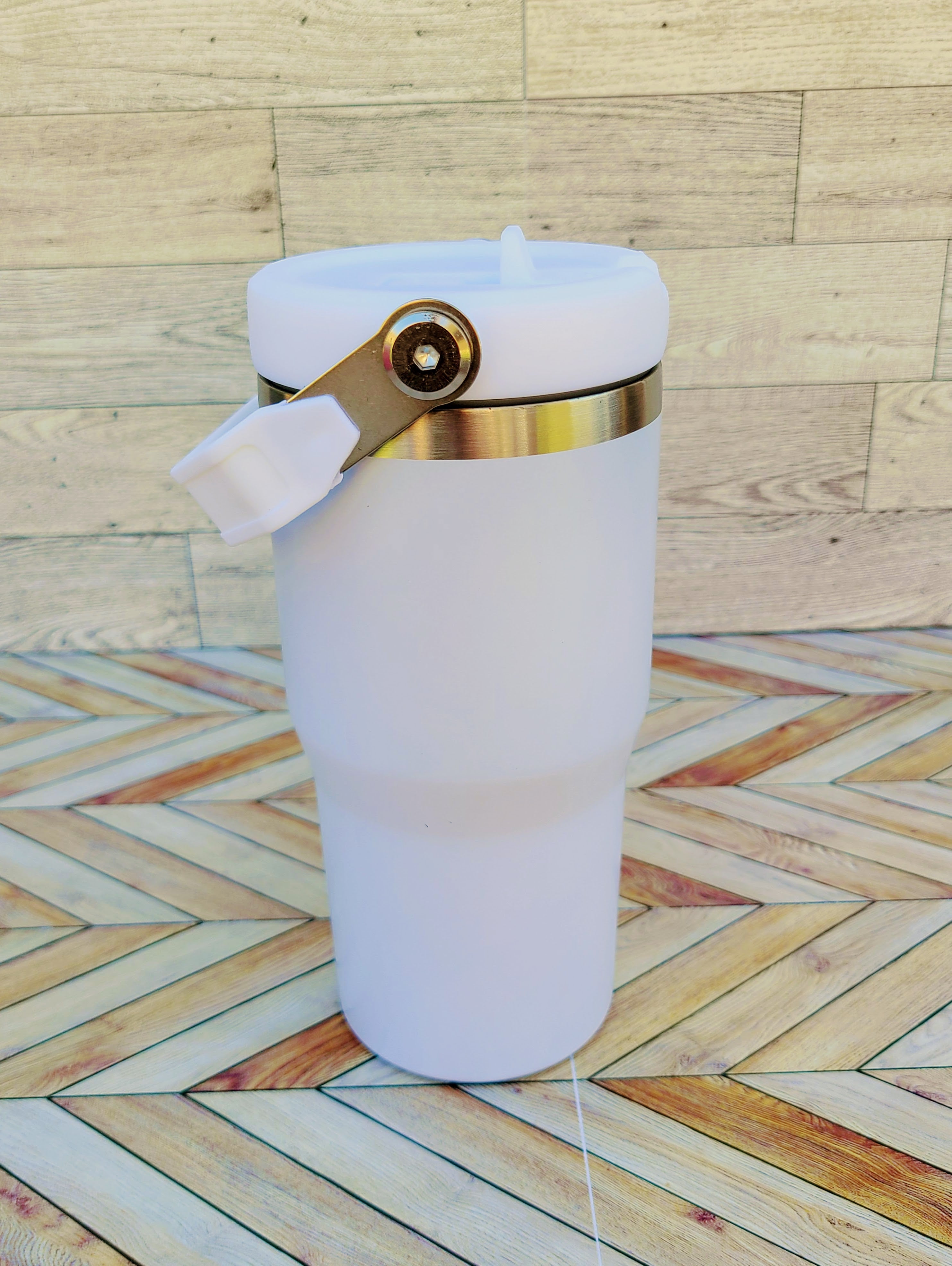 20oz Silver Coated Flip Straw Tumbler